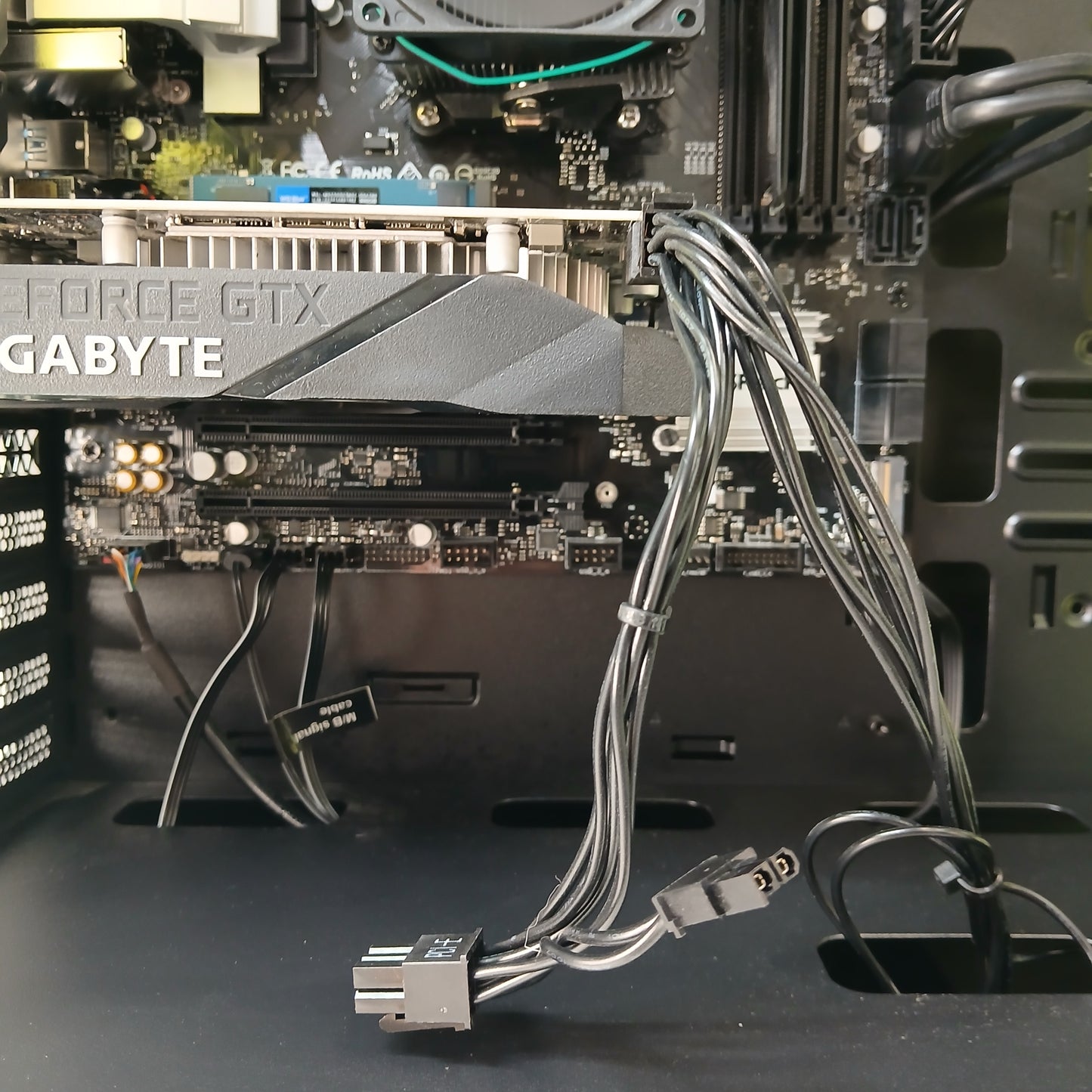 iBuyPower Slate MR2140 Ryzen 5 5600 8GB RAM 500GB GeForce GTX 1650