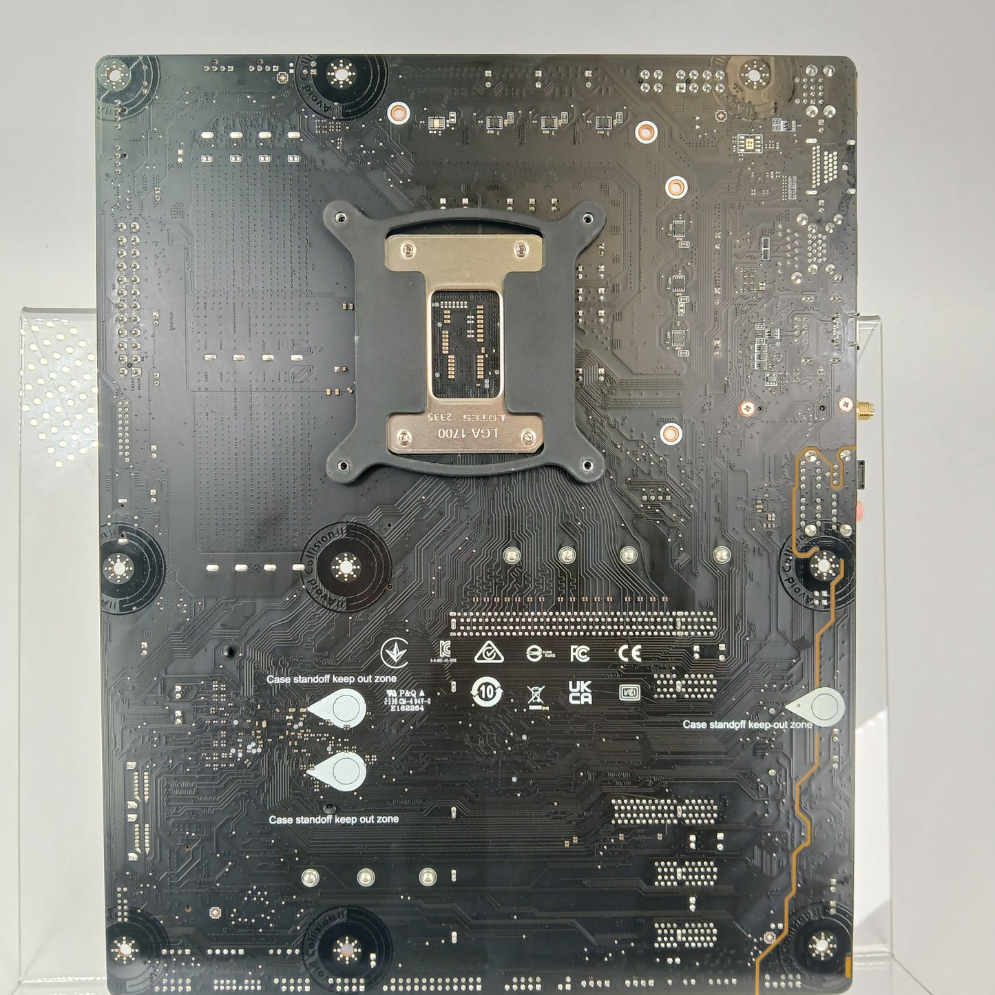 MSi Pro B760-VC WiFi LGA 1700 ATX and iBUYPOWER-AW4 240mm Liquid Cooler