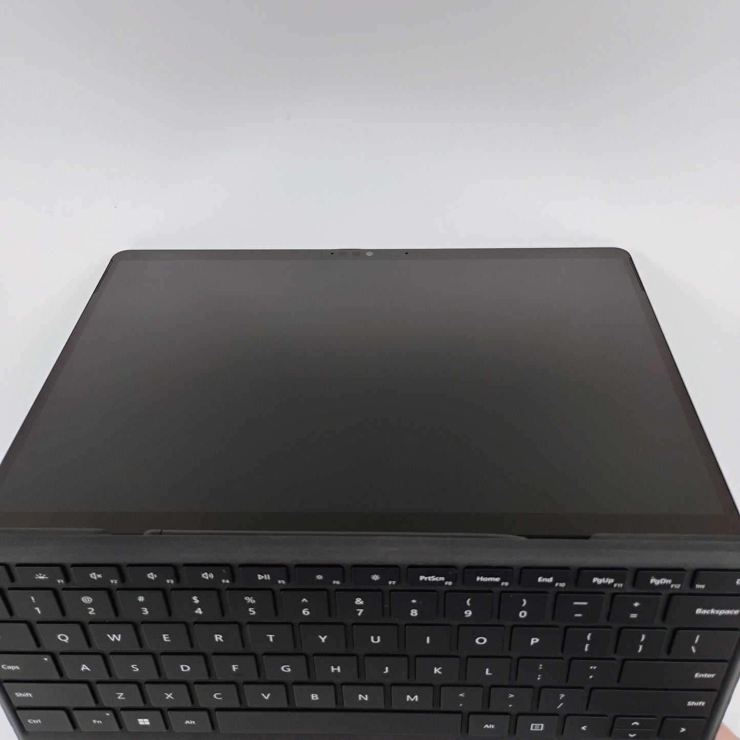 Microsoft Surface Pro X 1876 13" SQ1 3.0GHz 8GB RAM 128GB SSD SQ1 Adreno 685