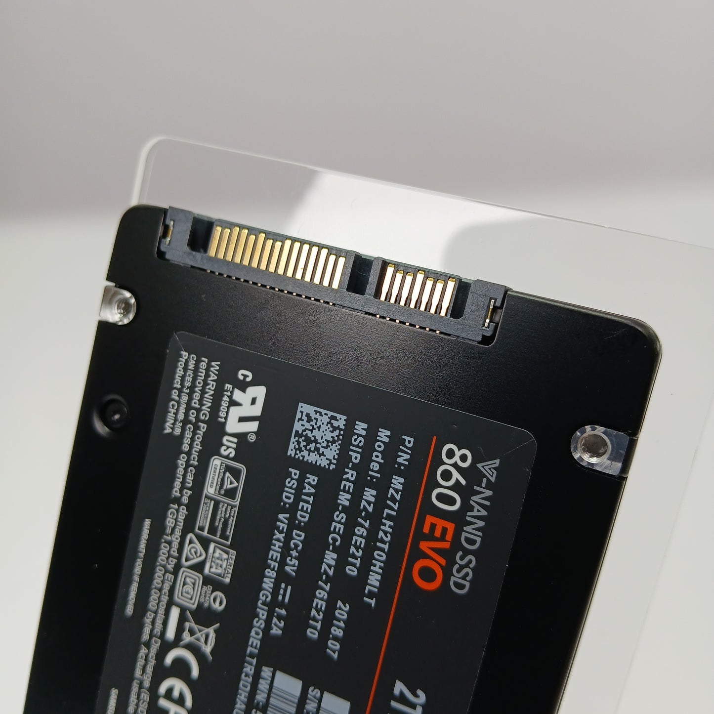 Samsung 2.5" 860 2TB SATA III 6Gbps SSD MZ7LH2T0HMLT