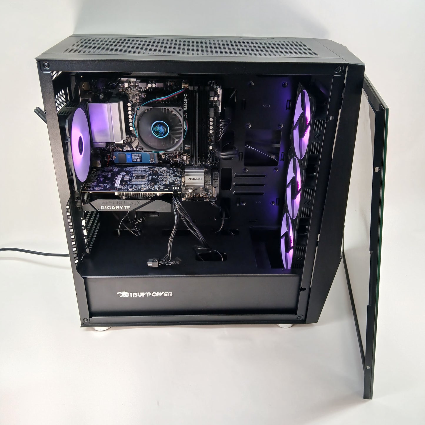 iBuyPower Slate MR2140 Ryzen 5 5600 8GB RAM 500GB GeForce GTX 1650