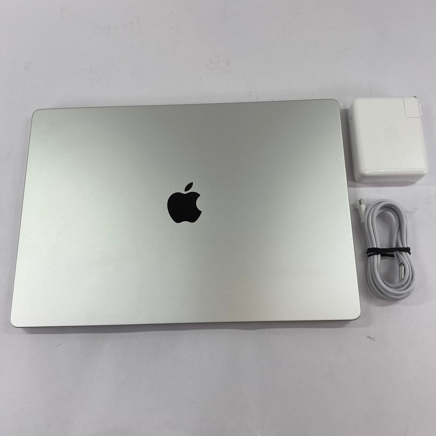 2024 Apple MacBook Pro 16" M4 Pro 20C GPU 4.5GHz 24GB RAM 512GB SSD MX2T3LL/A