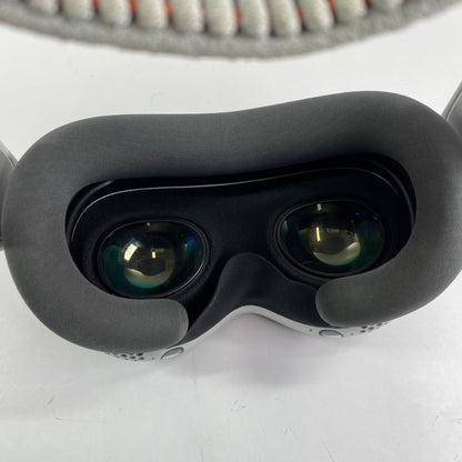 Apple Vision Pro 256GB VR System A2117