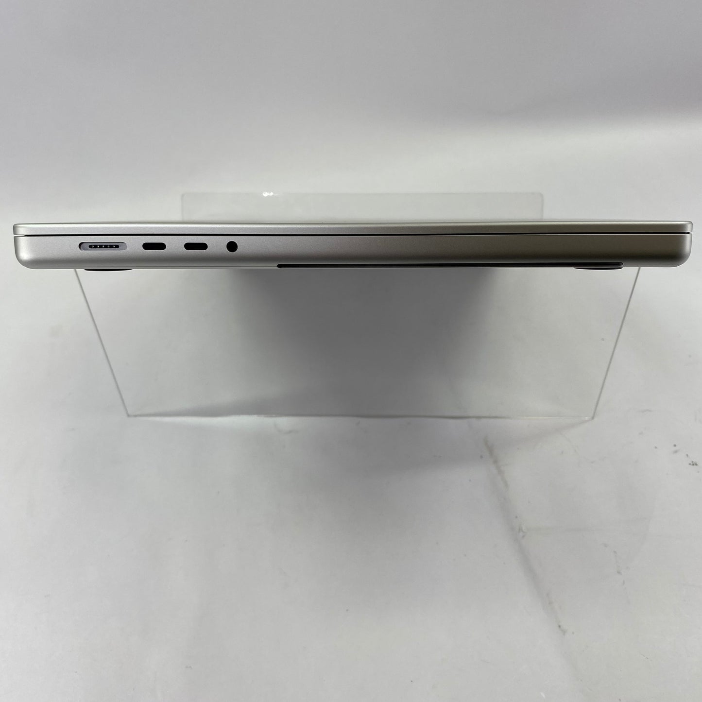 2024 Apple MacBook Pro 16" M4 Pro 20C GPU 4.5GHz 24GB RAM 512GB SSD MX2T3LL/A