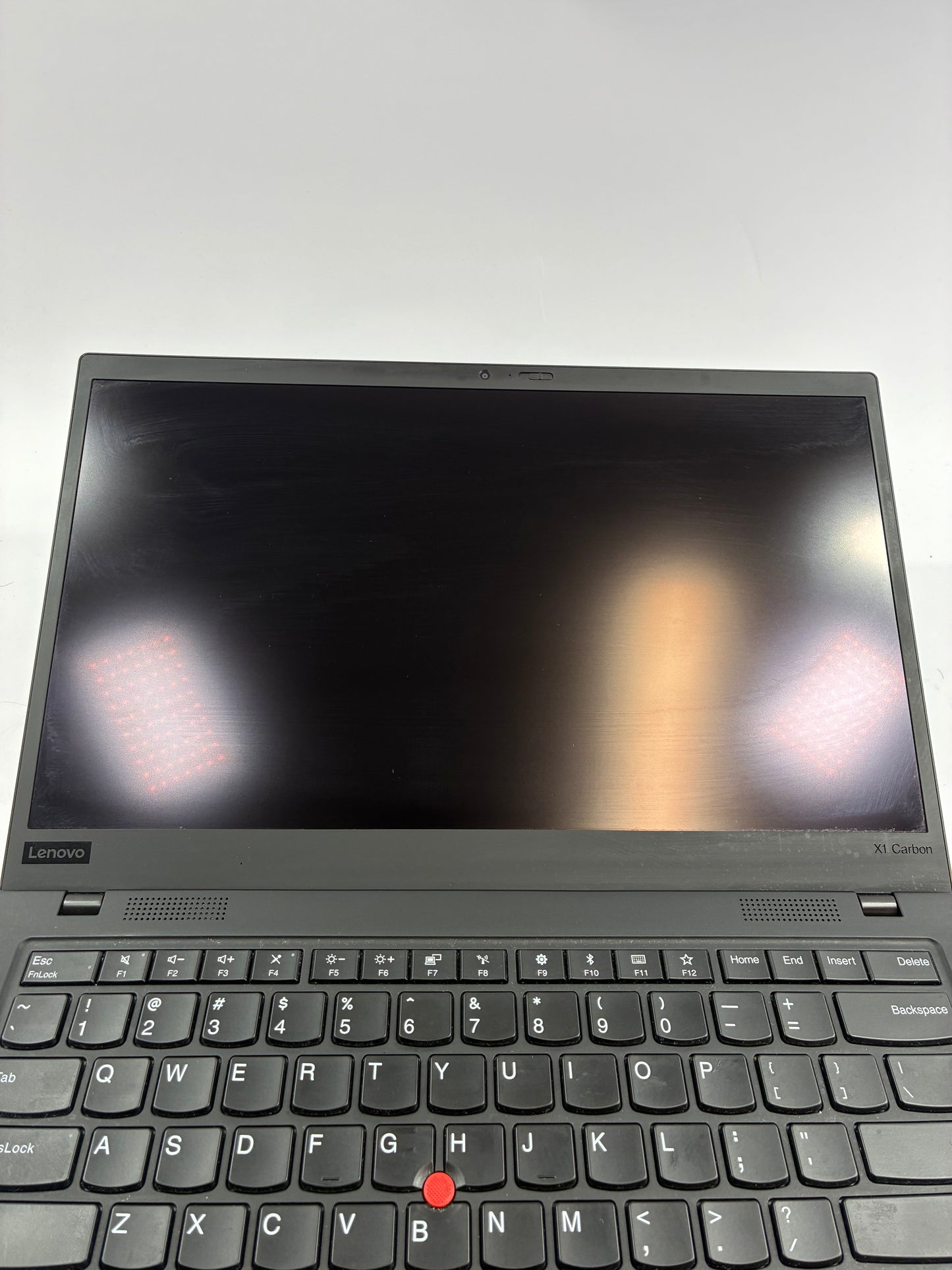 Lenovo ThinkPad X1 Carbon Gen 7 20QD0005US 14" i7-8565U 1.8GHz 8GB RAM 256GB SSD