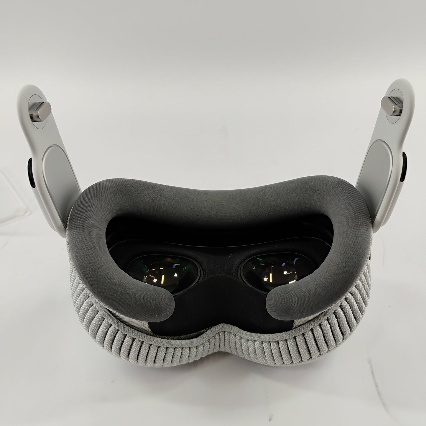 Apple Vision Pro M2 256GB 23W Dual Loop Band S MQL83LL/A