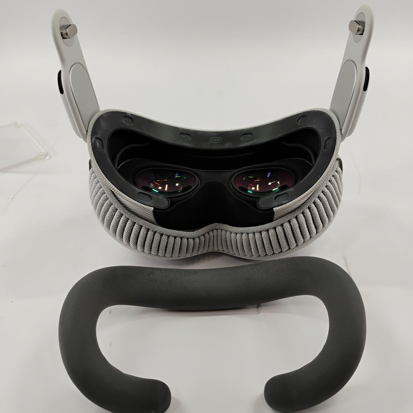 Apple Vision Pro M2 256GB 23W Dual Loop Band S MQL83LL/A