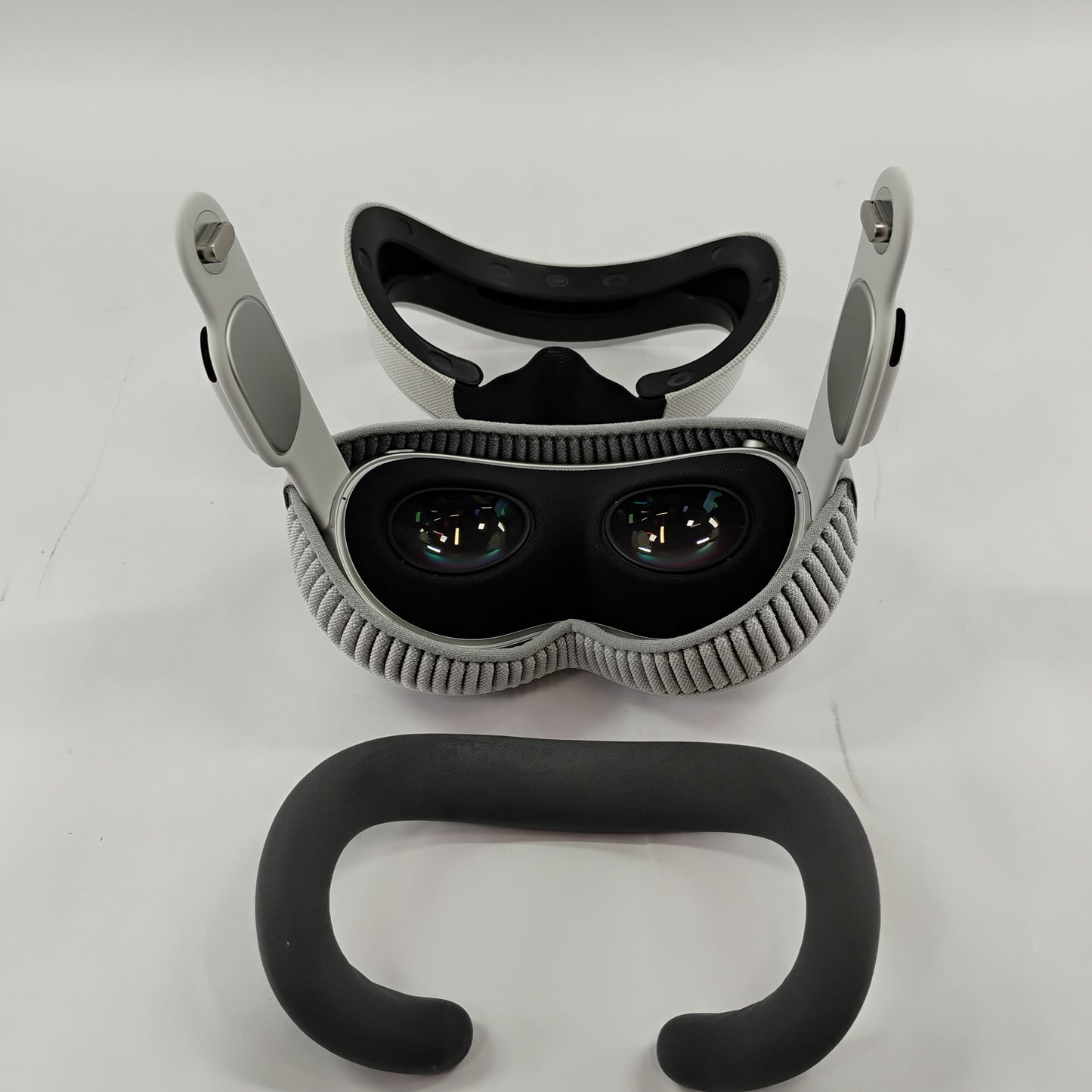 Apple Vision Pro M2 256GB 23W Dual Loop Band S MQL83LL/A