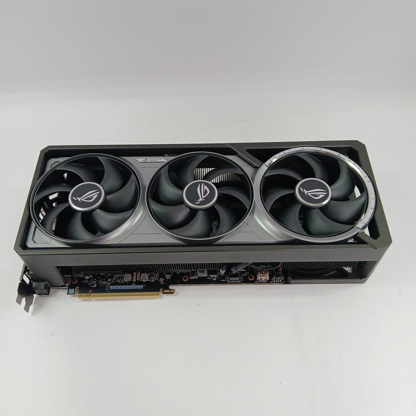 ASUS RTX 5090 ROG Astral Nvidia GeForce OC Edition 32GB GDDR7