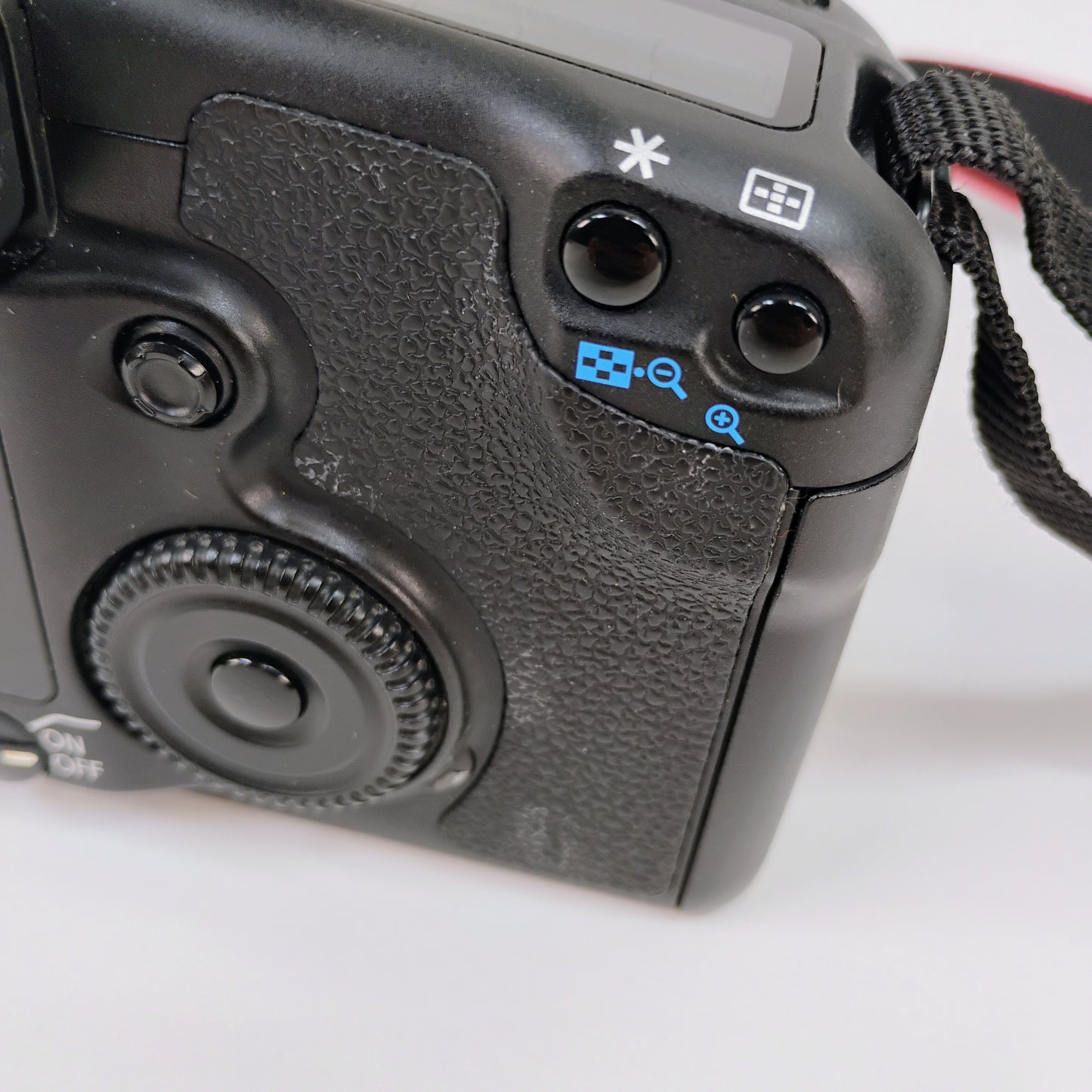Canon EOS 20D 8.2MP Digital SLR